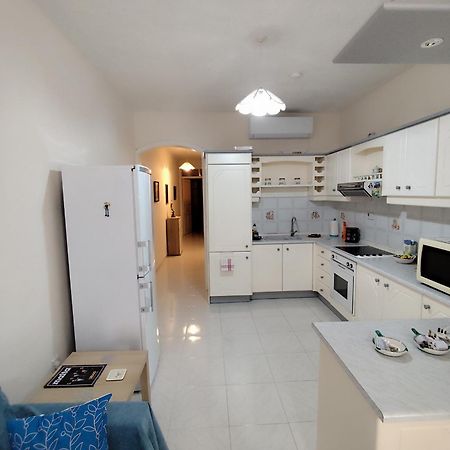 Sea Breeze Bliss - Self Check-In Apartment St. Paul's Bay Bagian luar foto